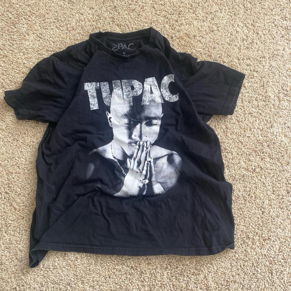 Tupac graphic tee